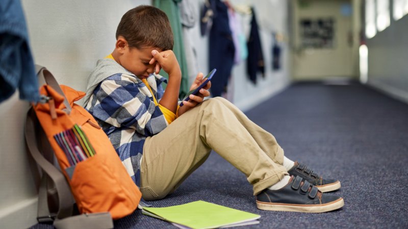 What’s The Connection Between Phone Addiction And Teen Depression? Vail Health Leader Wants To Seek Answers